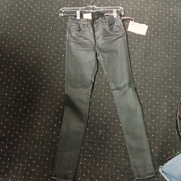 Blank NYC Charcoal Skinny Jeans - Picture 1 of 4